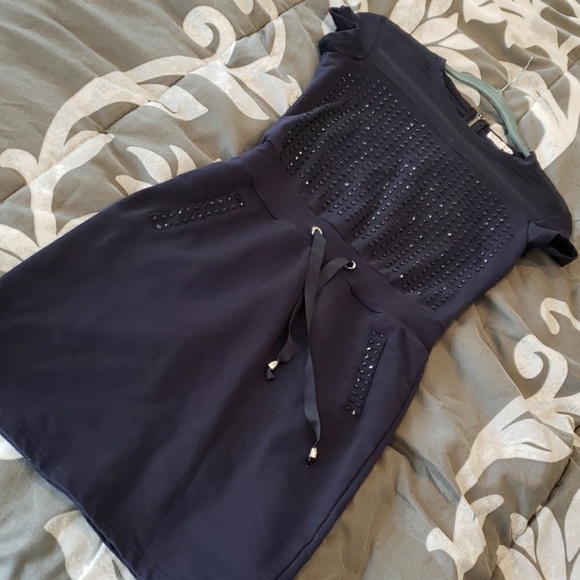 Very beautiful dress. - Picture 8 of 8